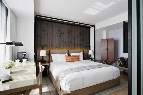 Hotel Victor image 1